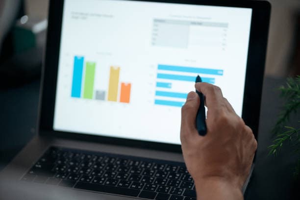 Expert Advice: Choosing the Right Tax Professional for Your Business