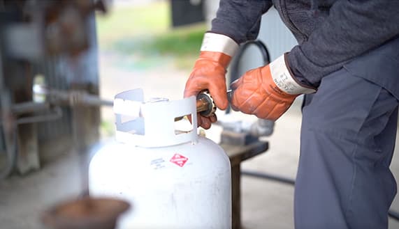 Choosing Between Propane Tank Swapping and Refilling
